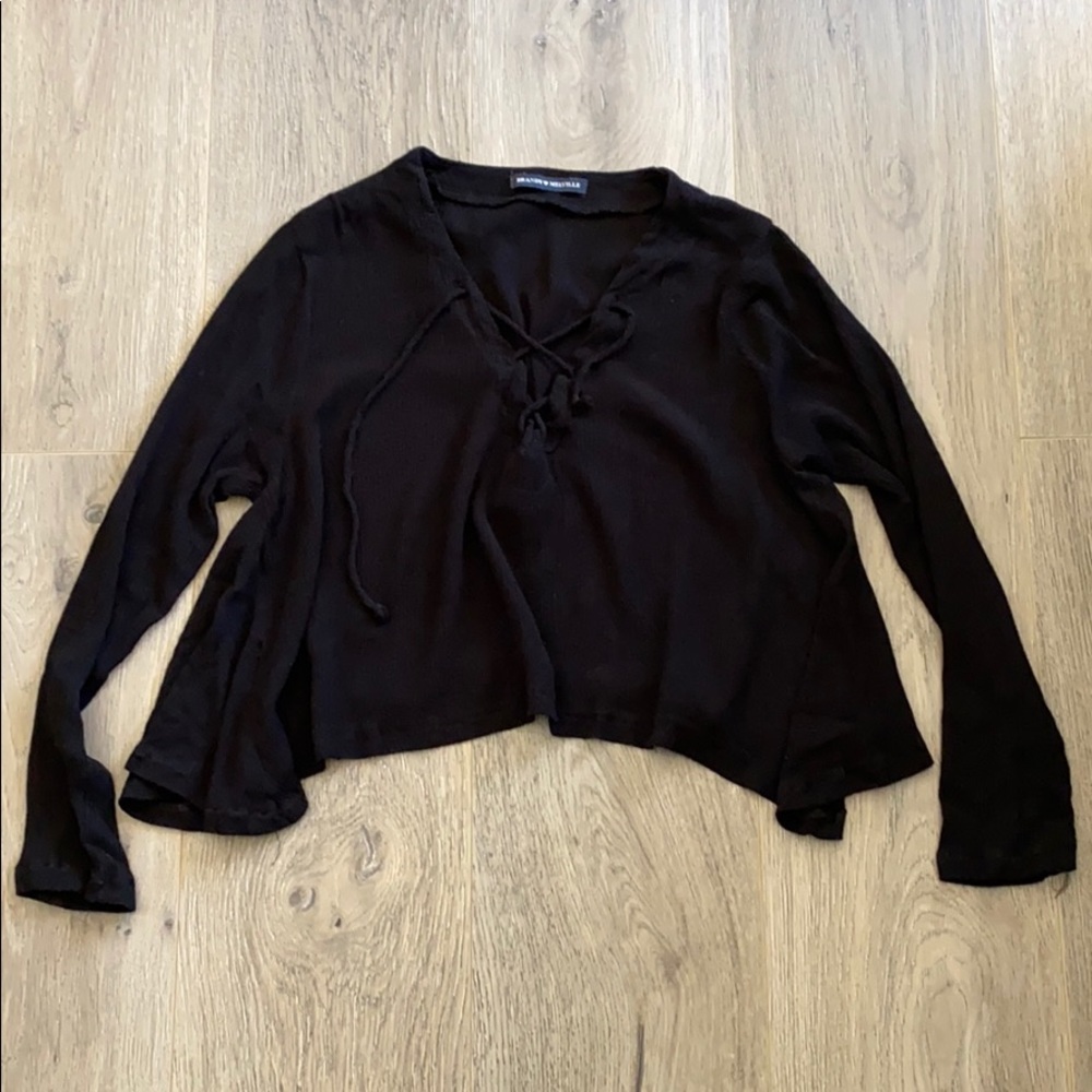 BRANDY MELVILLE BLACK FLOWY TOP